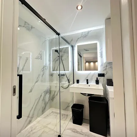 Daire Tres Rare! Bel 38 M2 Domaine Prive *