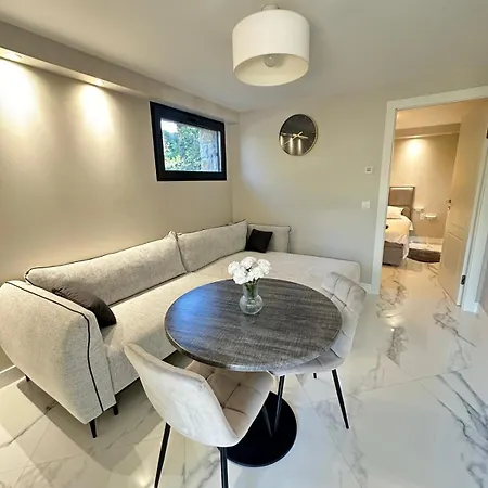 Daire Tres Rare! Bel 38 M2 Domaine Prive *